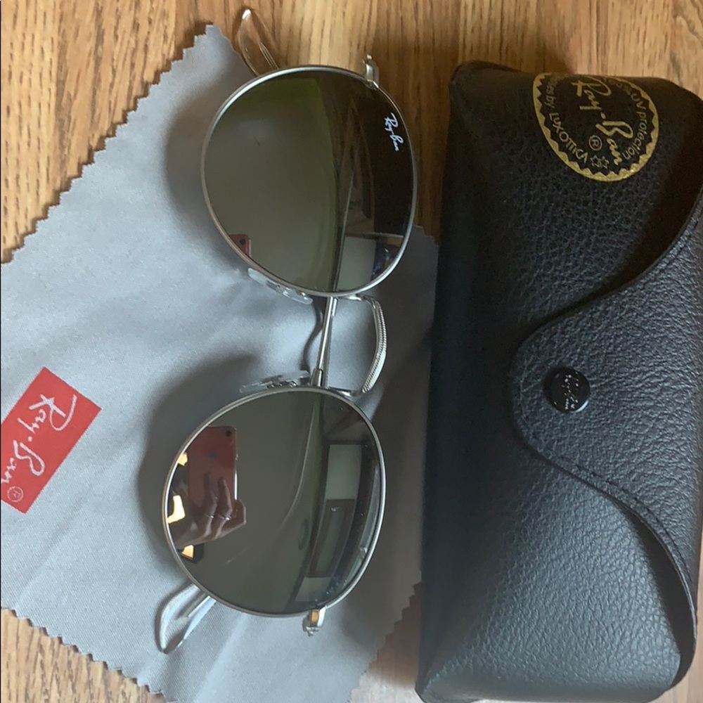 Ray-Ban Sun glasses GUC